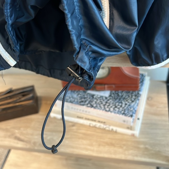 Nike Men's Windrunner Hooded Lightweight Track Sportswear Nylon Jacket L - Picture 8 of 12